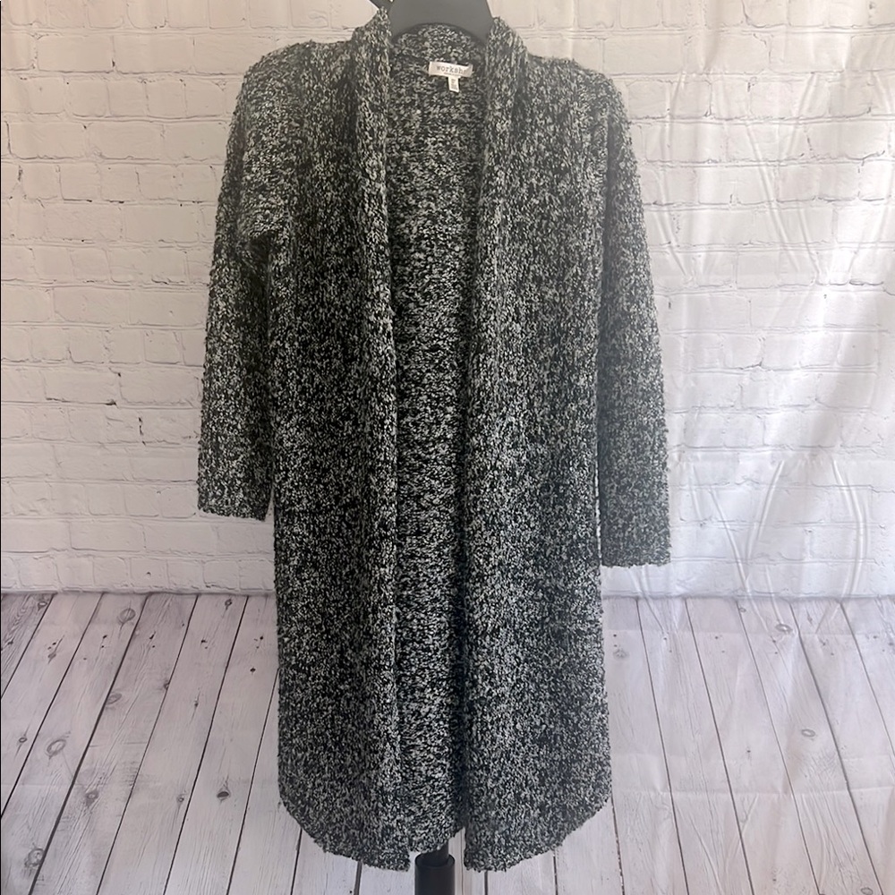 Black and white knitted long cardigan